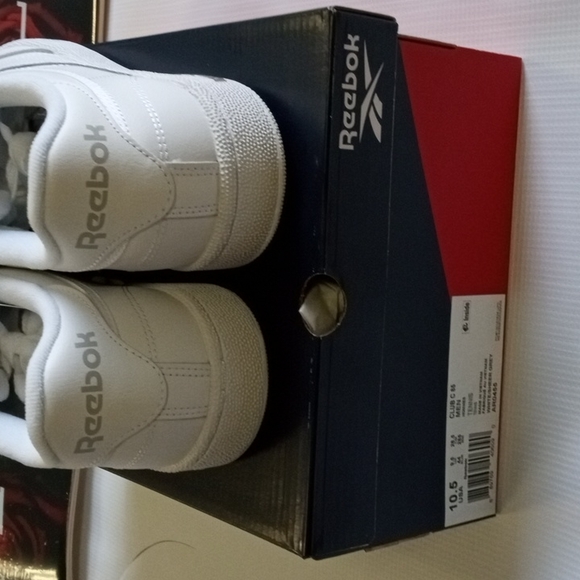 Reebok - Picture 6 of 6